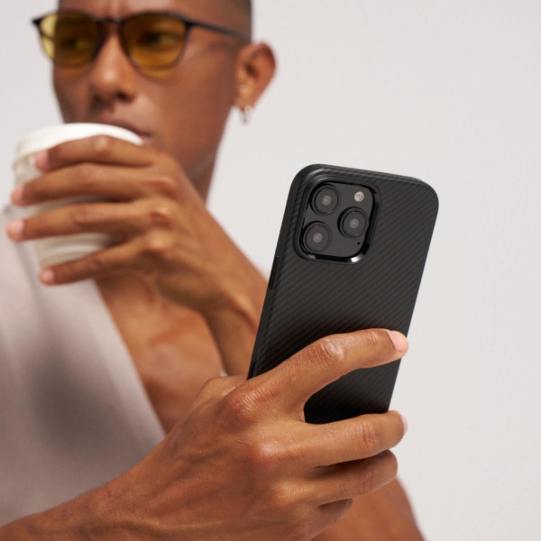 Чехол Pitaka для iPhone 16 Pro Military-Grade Protective Case Black/Grey Twill Чехол Pitaka для iPhone 16 Pro Military-Grade Protective Case Black/Grey Twill